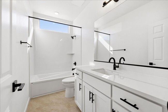 Building Photo - 4412 Canyon Coral Wy