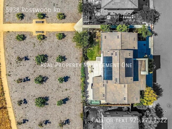 Building Photo - 5938 Rosewood Rd