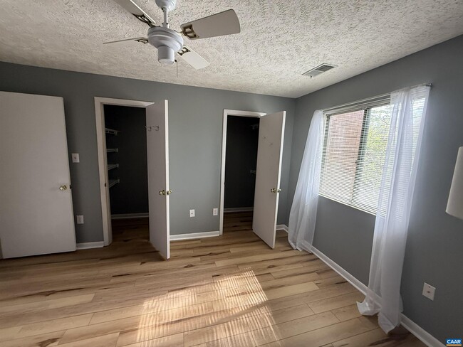 Building Photo - 132 Turtle Creek Rd