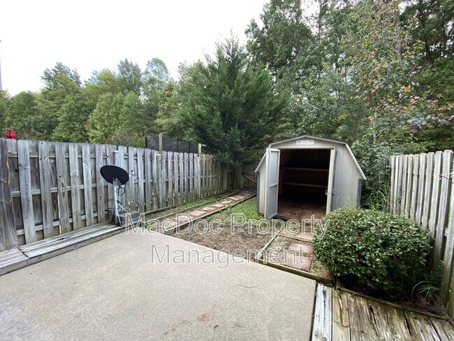 Building Photo - 9740 W Midland Way