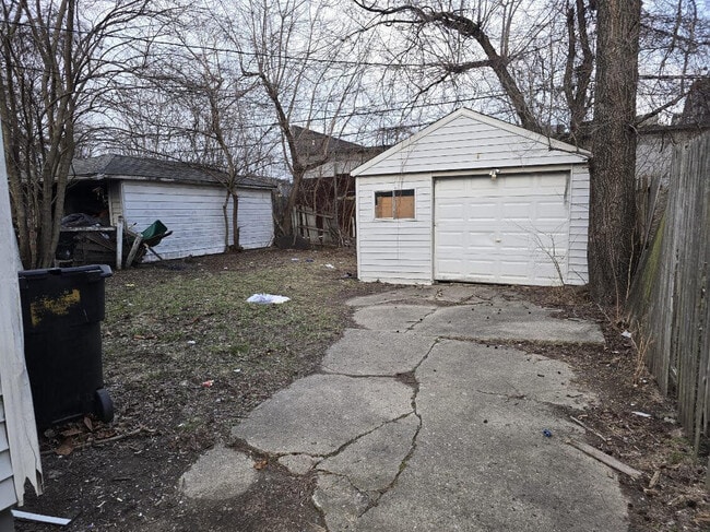 Building Photo - 9120 Winthrop St