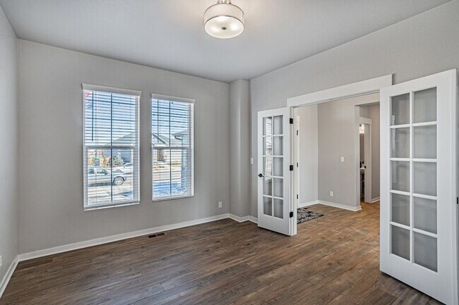 Building Photo - 5720 Slate River Pl