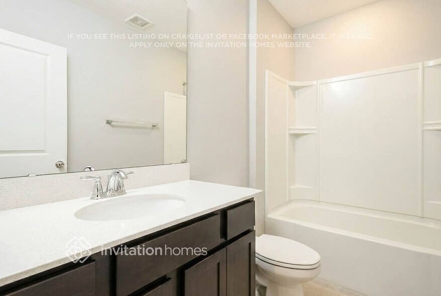 Building Photo - 627 Mariana Ct