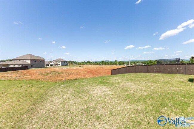 Building Photo - 107 Ranna Dr