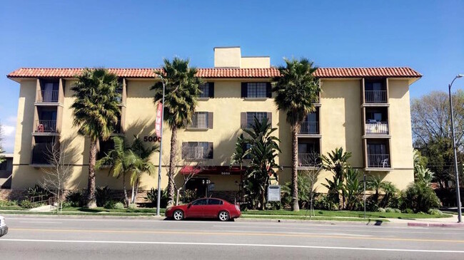 Primary Photo - 5000 Laurel Canyon Blvd