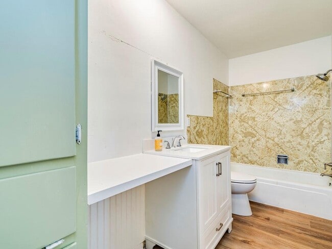 Building Photo - 105 Maynard St