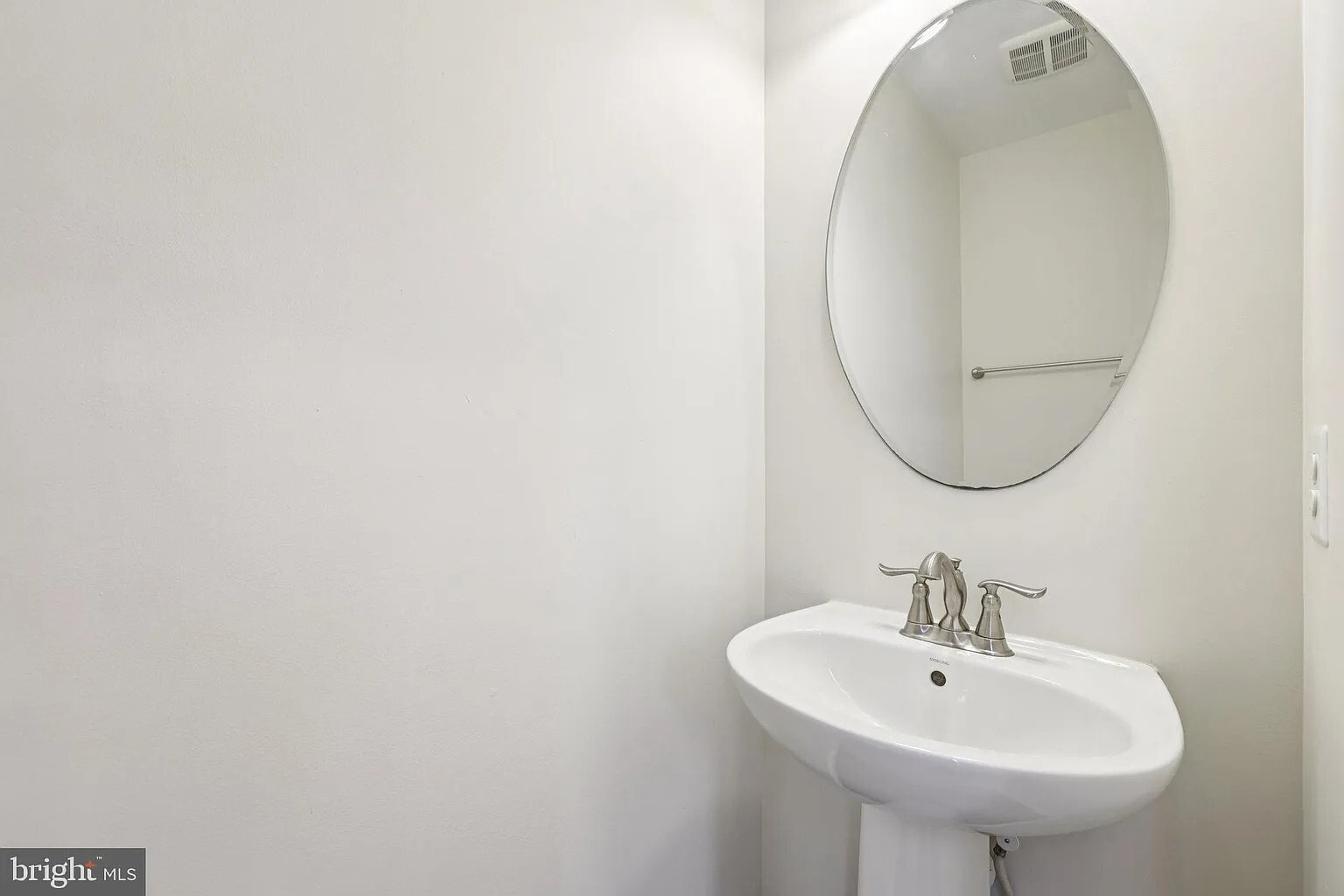 Building Photo - 8074 Locust Mill St