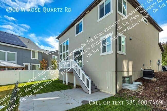Building Photo - 4906 W Rose Quartz