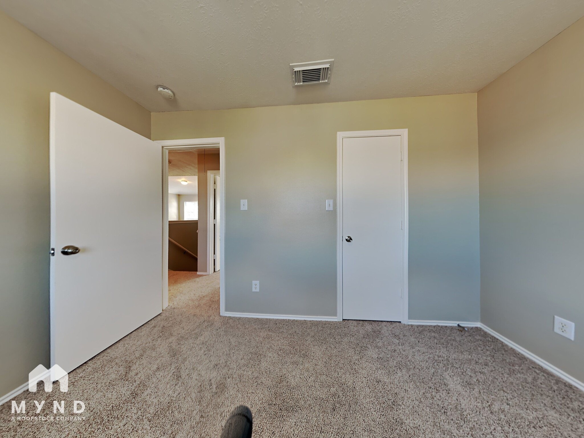 Building Photo - 9027 Farm Ridge Ln