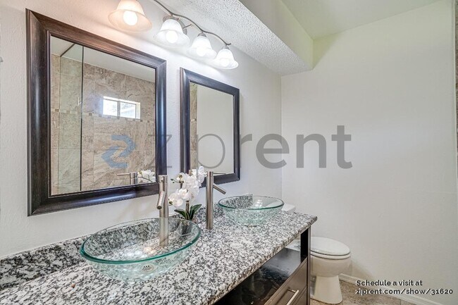 Building Photo - 8730 Grenadier Dr