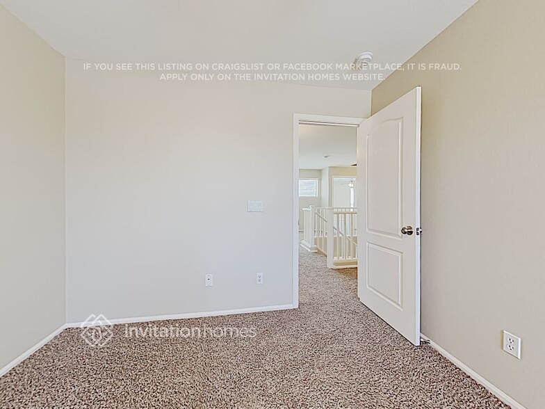 Building Photo - 2844 S 160th Ln