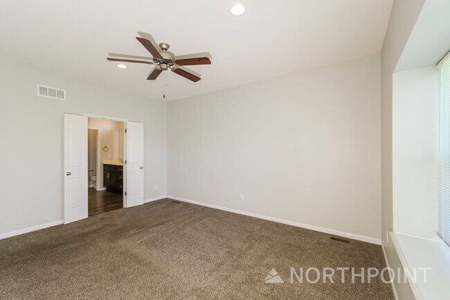 Building Photo - 4BR/3BA | Newly Renovated Single Family Home | 1-Car Covered Parking | In Bradley Crossing!