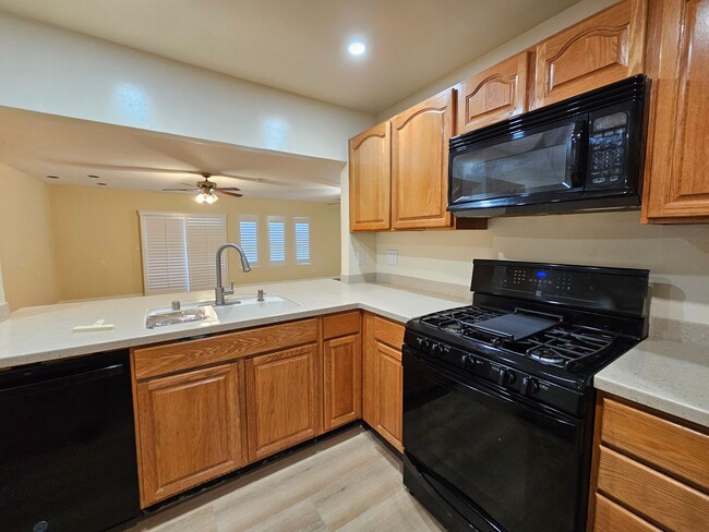Building Photo - Spacious 4-Bedroom Home on the El Cerrito ...