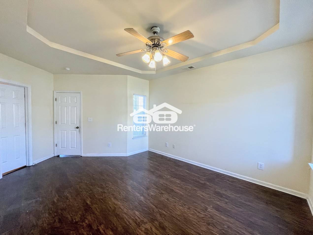 Building Photo - 3711 Bay Crescent