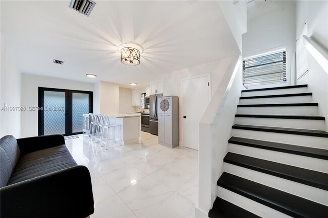 Building Photo - 2801 SW 106th Ave