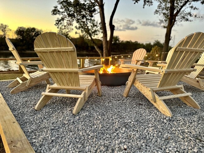 Building Photo - 6620 Upton Ln