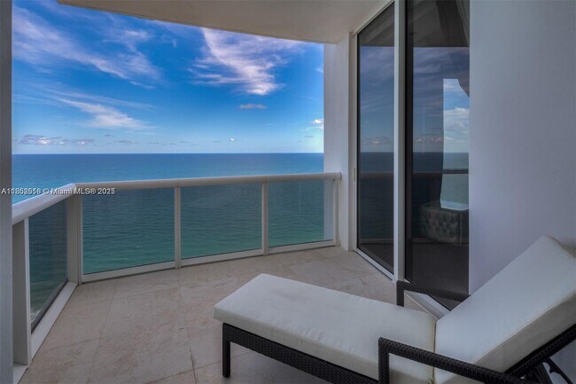 Building Photo - 18101 Collins Ave