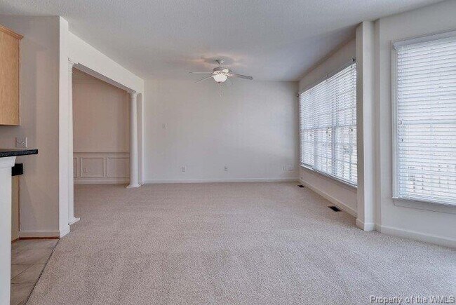 Building Photo - 104 Chanticleer Ct