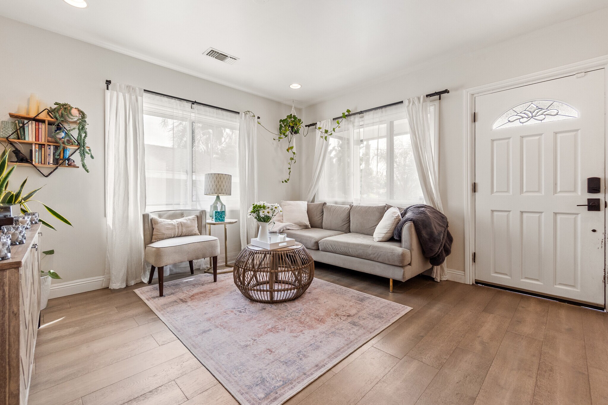 Building Photo - 529 Isabel St