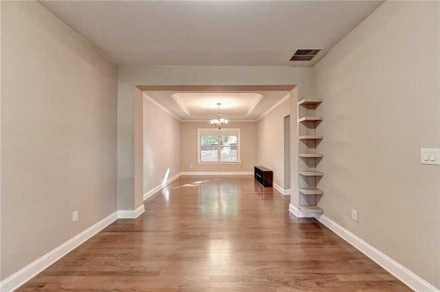 Building Photo - 3709 Union Park Dr
