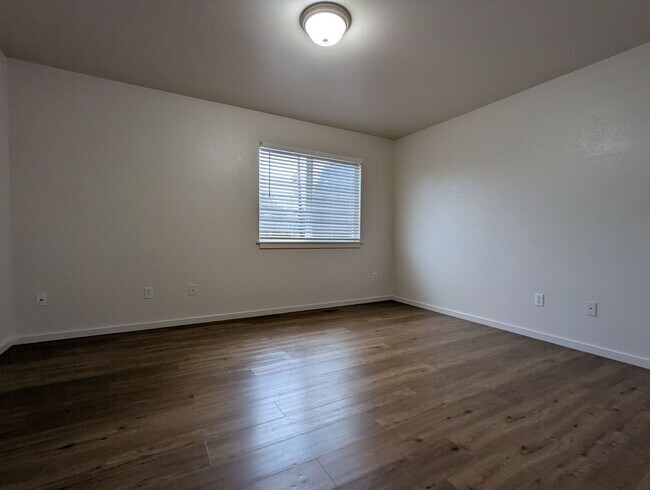 Building Photo - BishCarlson - 2907-2909 S 9th St