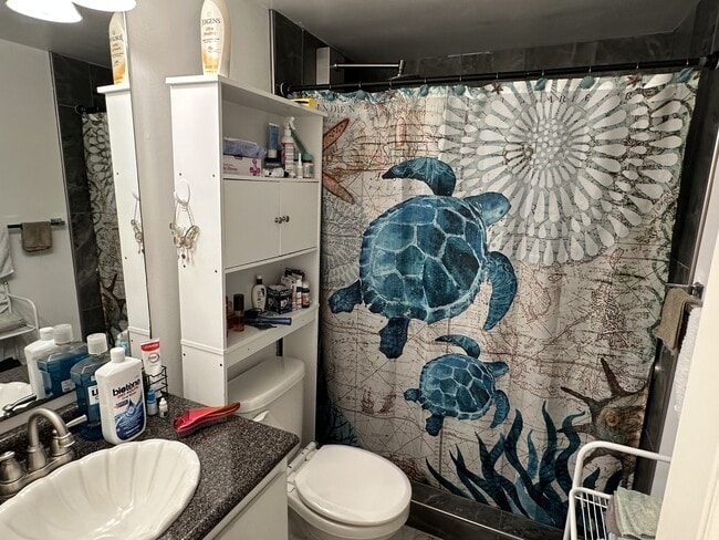 Building Photo - 36 Country Walk Dr