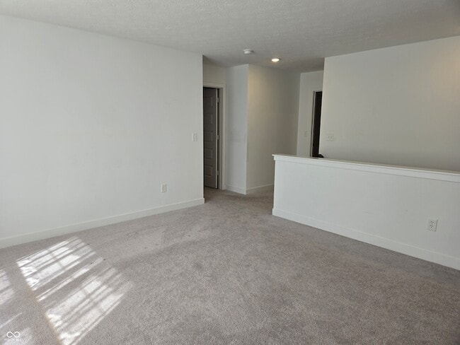 Building Photo - 5128 Summerton St