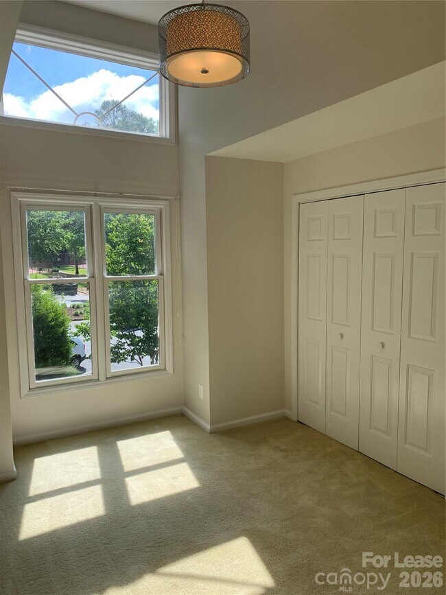 Building Photo - 672 Portside Dr