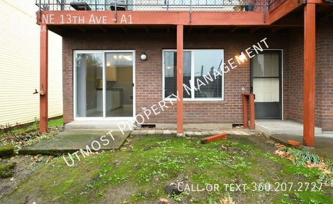 Building Photo - 8208 NE 13th Ave