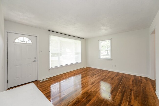 Building Photo - 9507 Stockbridge Dr
