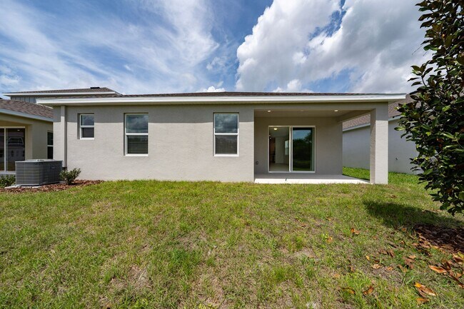 Building Photo - 3 Bedrrom 2 bathroom + Office-Brand-New Luxury Living in Rivington – DeBary, FL