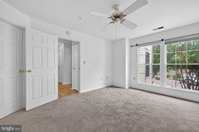 Building Photo - 3109 River Bend Ct