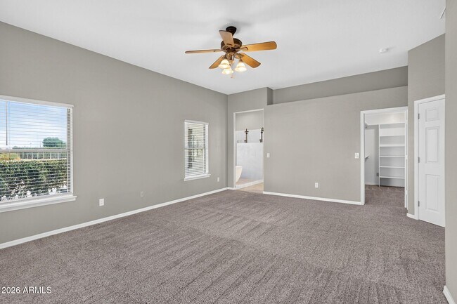 Building Photo - 3002 E Sherry Ln