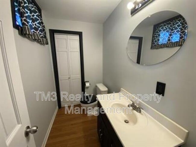 Building Photo - 12725 S Raintree Dr