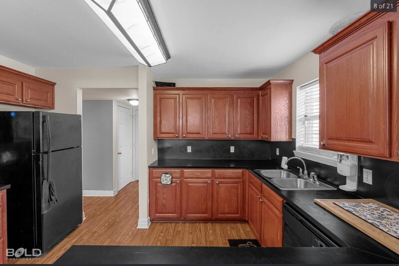 Building Photo - 1608 Shepherd Dr