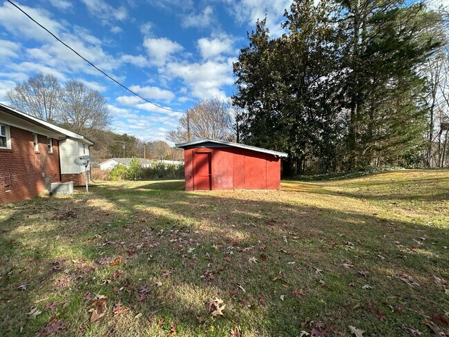 Building Photo - 7492 Webbs Rd
