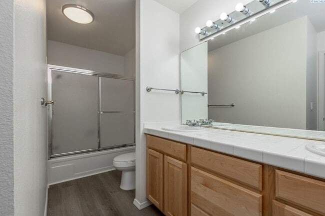 Building Photo - Meadow Springs Condo