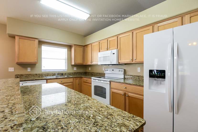Building Photo - 7413 Pulteney Dr