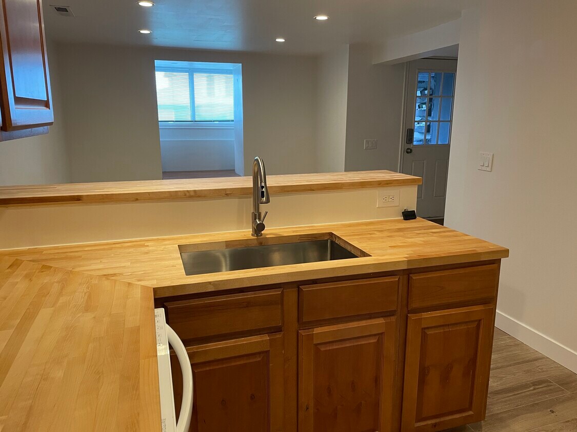 Kitchen and front view - 1109 1st Ave N