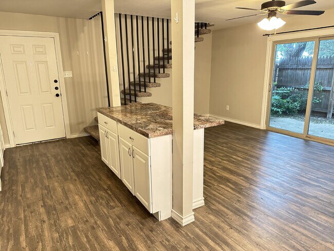 Building Photo - 4206 17th St