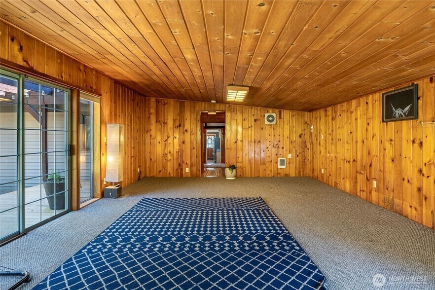 Building Photo - 37627 W Lake Walker Dr SE