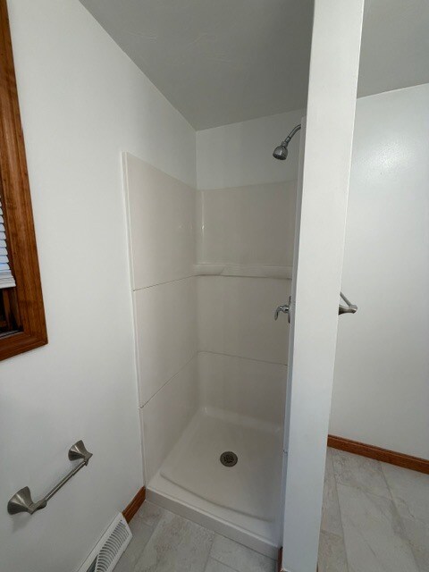 Building Photo - 206 Comfort St