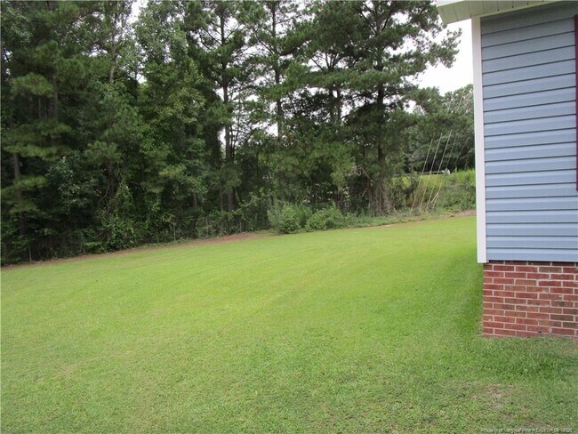 Building Photo - 2122 Constitution Dr