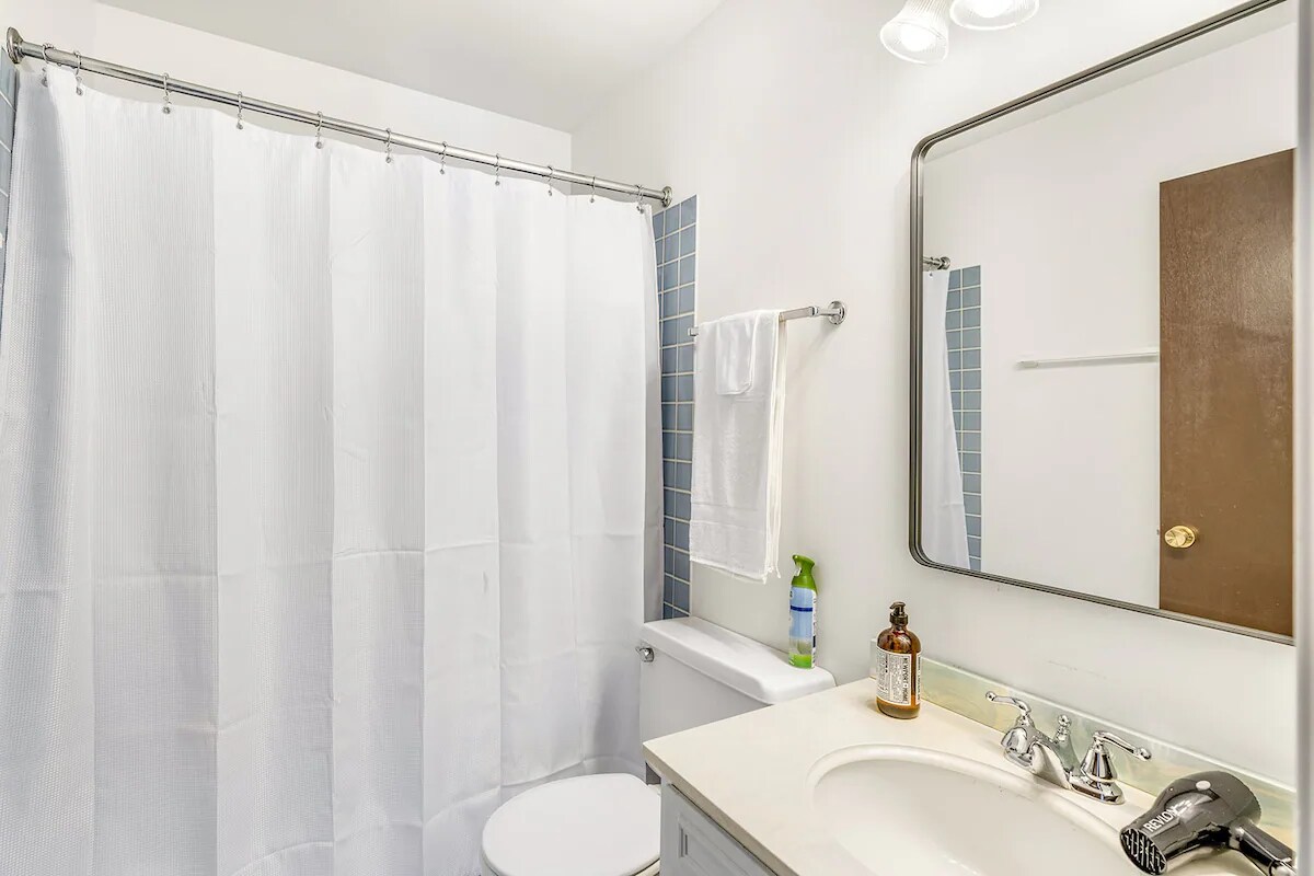 2nd Bath - 51 Tower Rd
