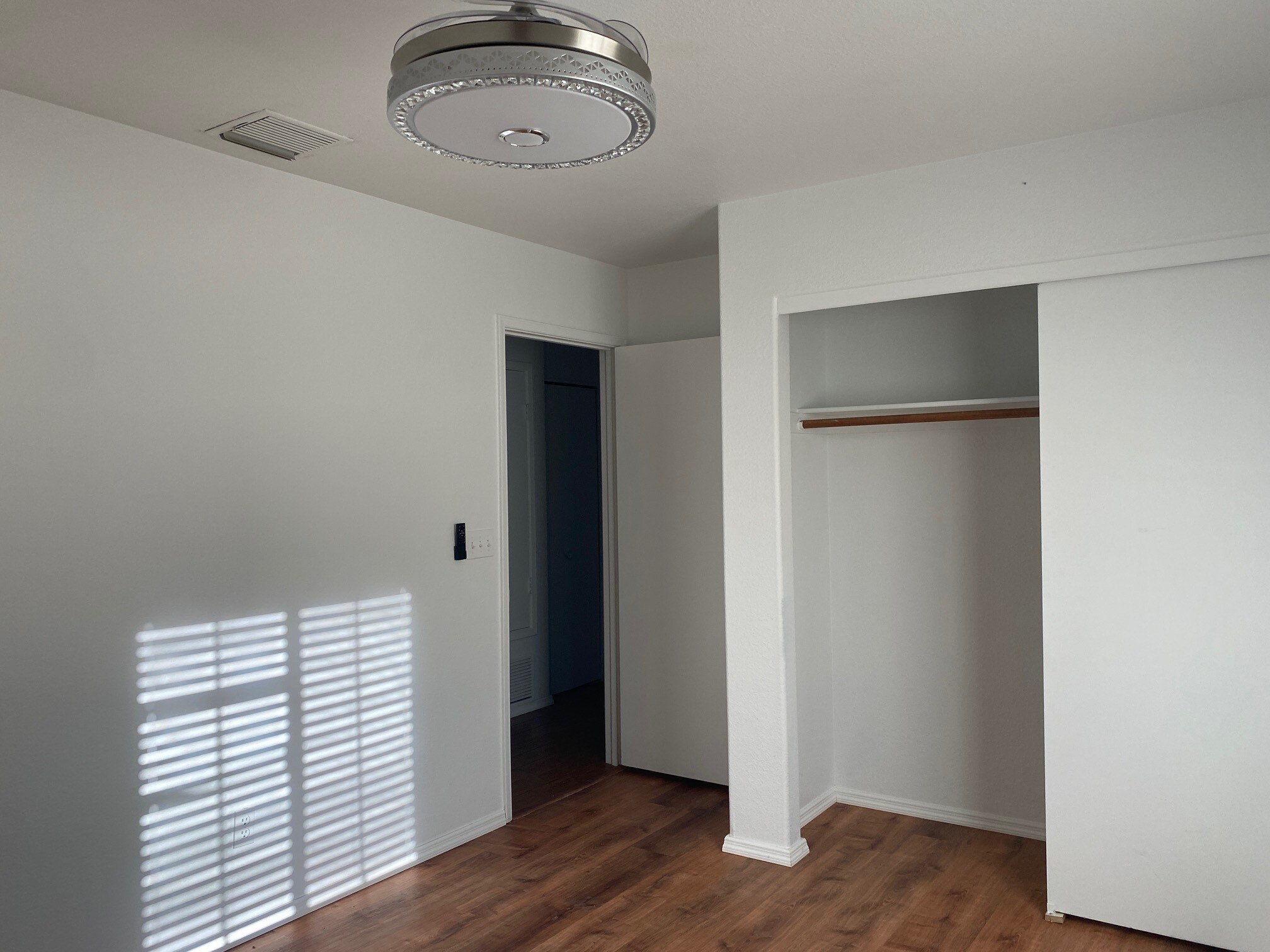 Building Photo - 5028 W Hurston Dr