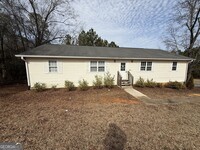 Building Photo - 1820 N Ridge Dr