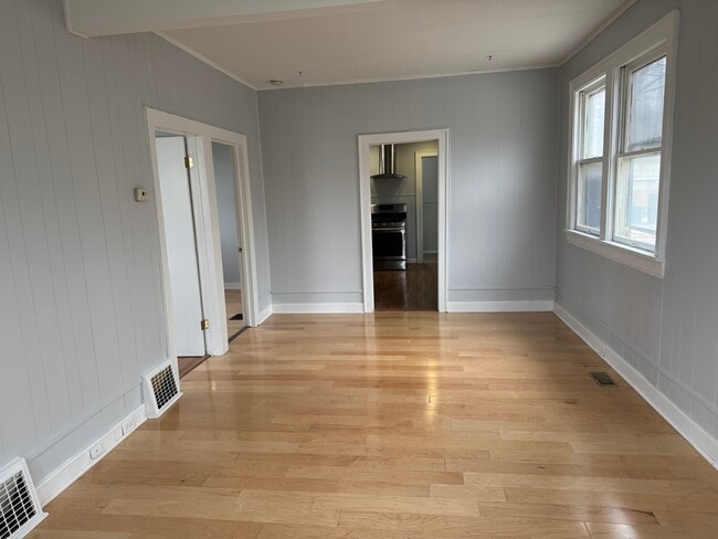 Building Photo - 7100 Arizona Ave