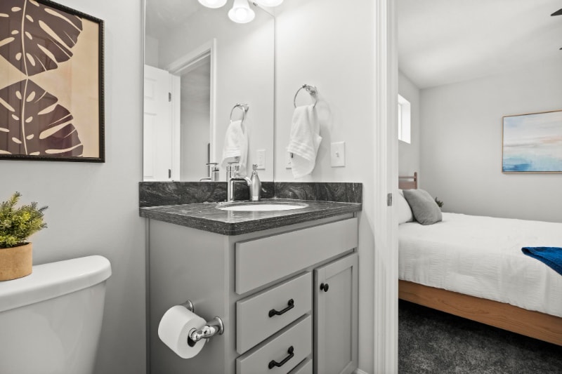 Building Photo - 2273 E 100th St