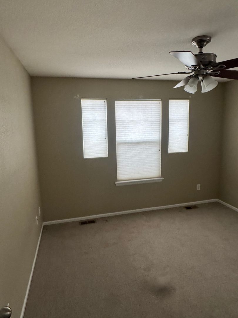 Building Photo - 10291 Truckee Ct