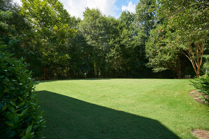 Building Photo - 420 Canewood Pl